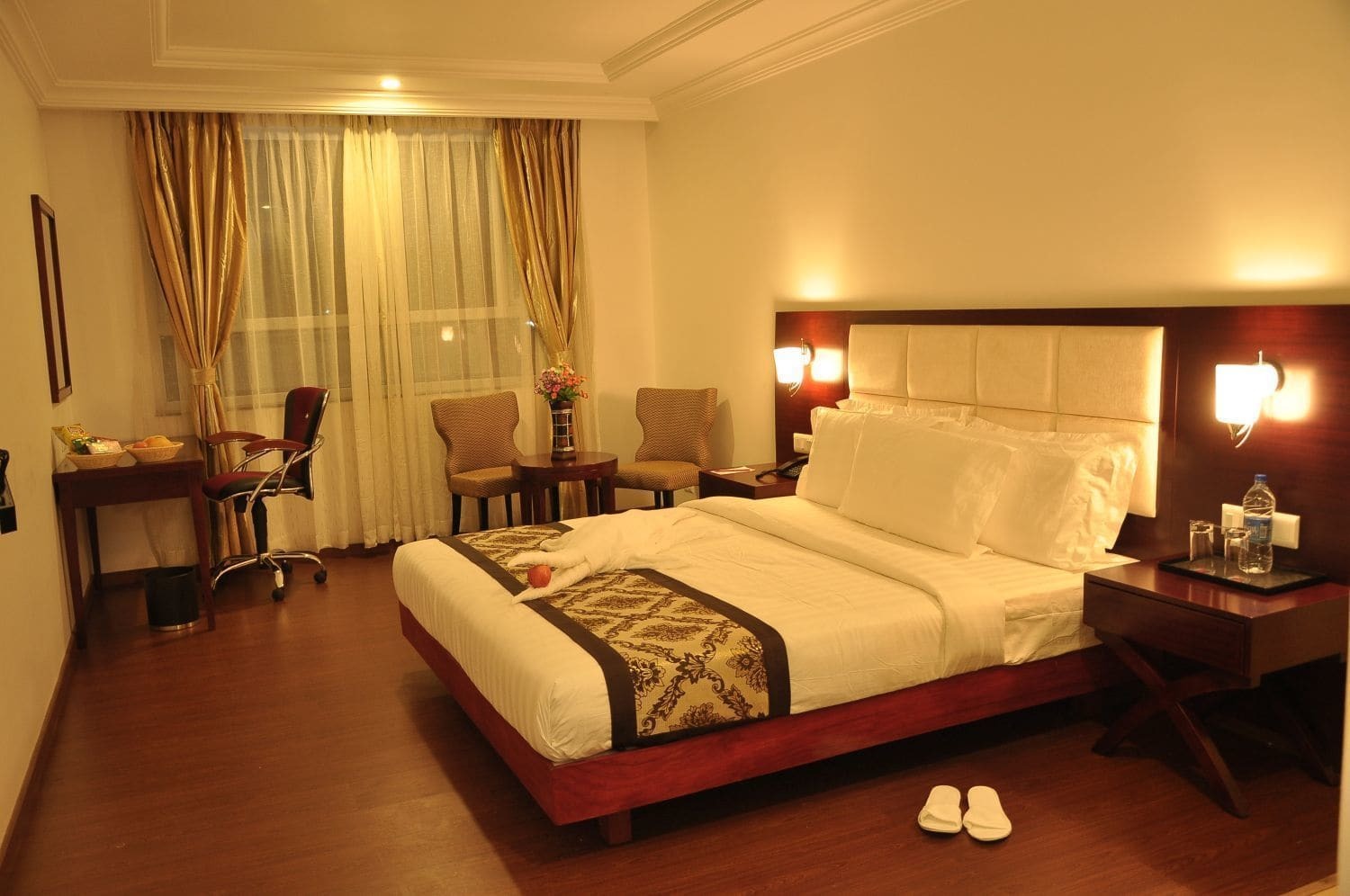 Grand Clarks Inn Badami Extérieur photo