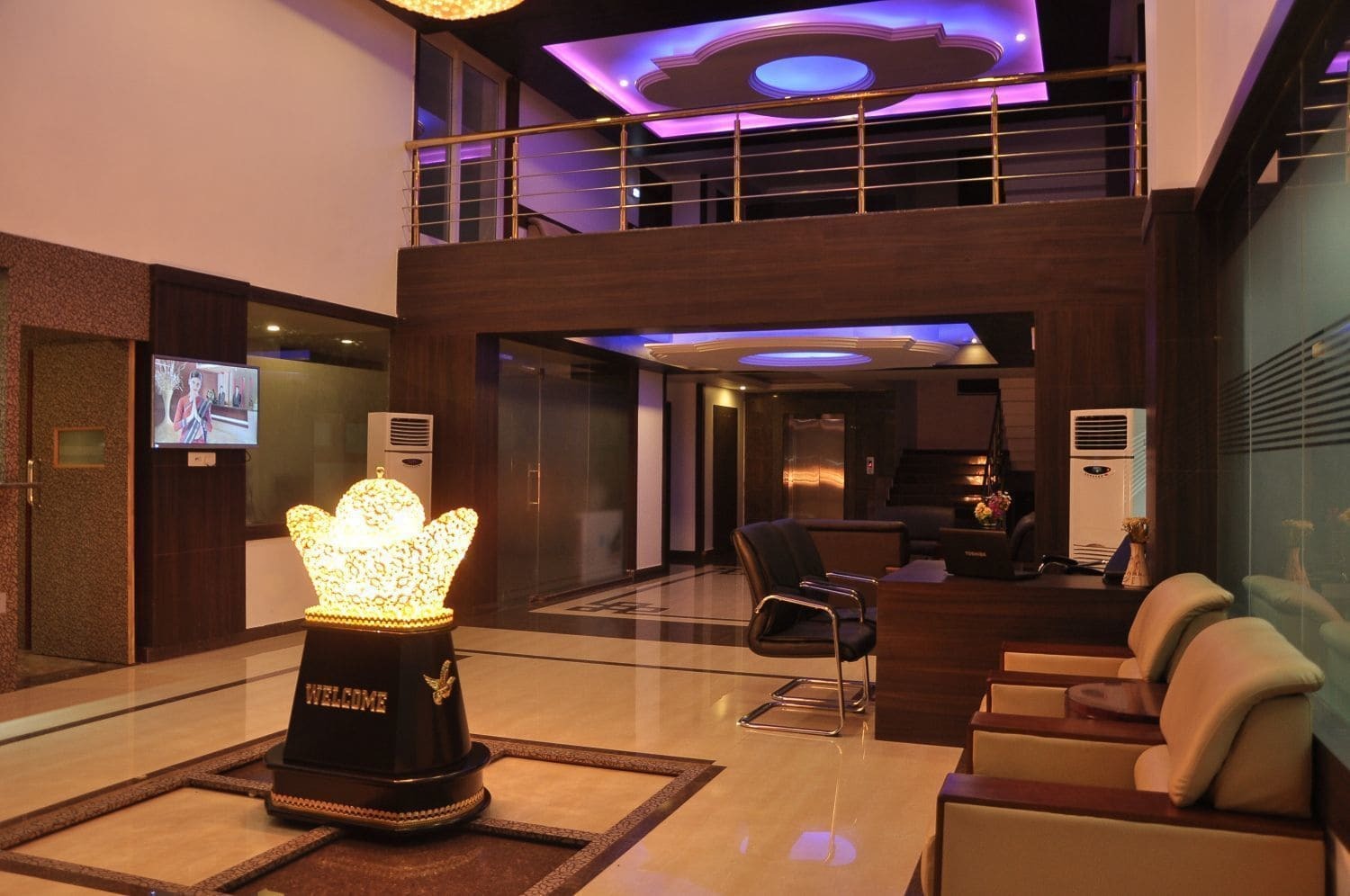 Grand Clarks Inn Badami Extérieur photo
